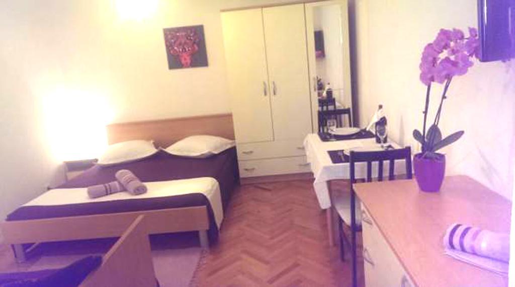 Apartments Mira Makarská Pokoj fotografie